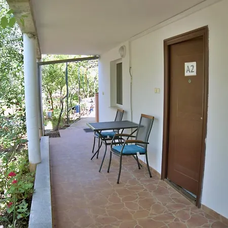Apartment Meli *